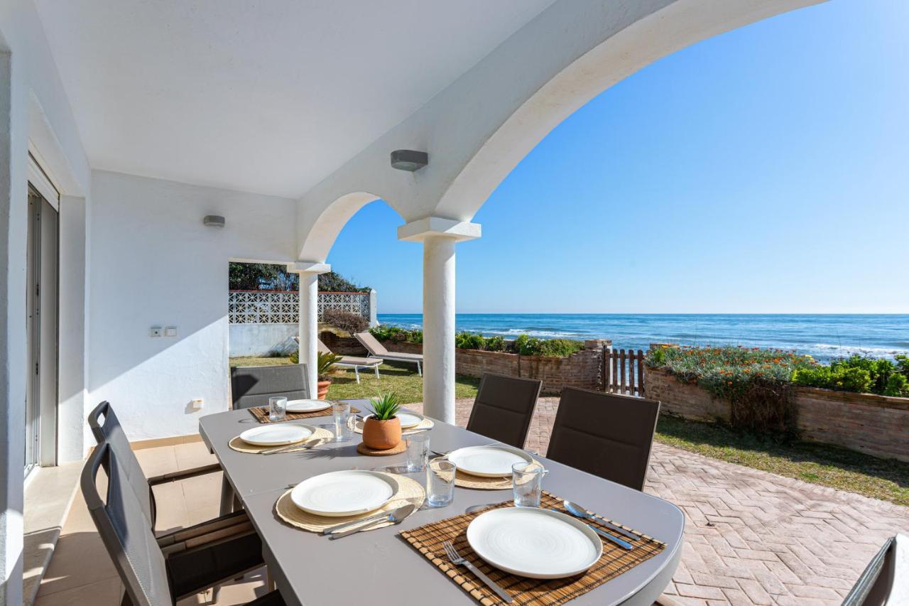Charming Villa On The Seafront Marbella Luaran gambar