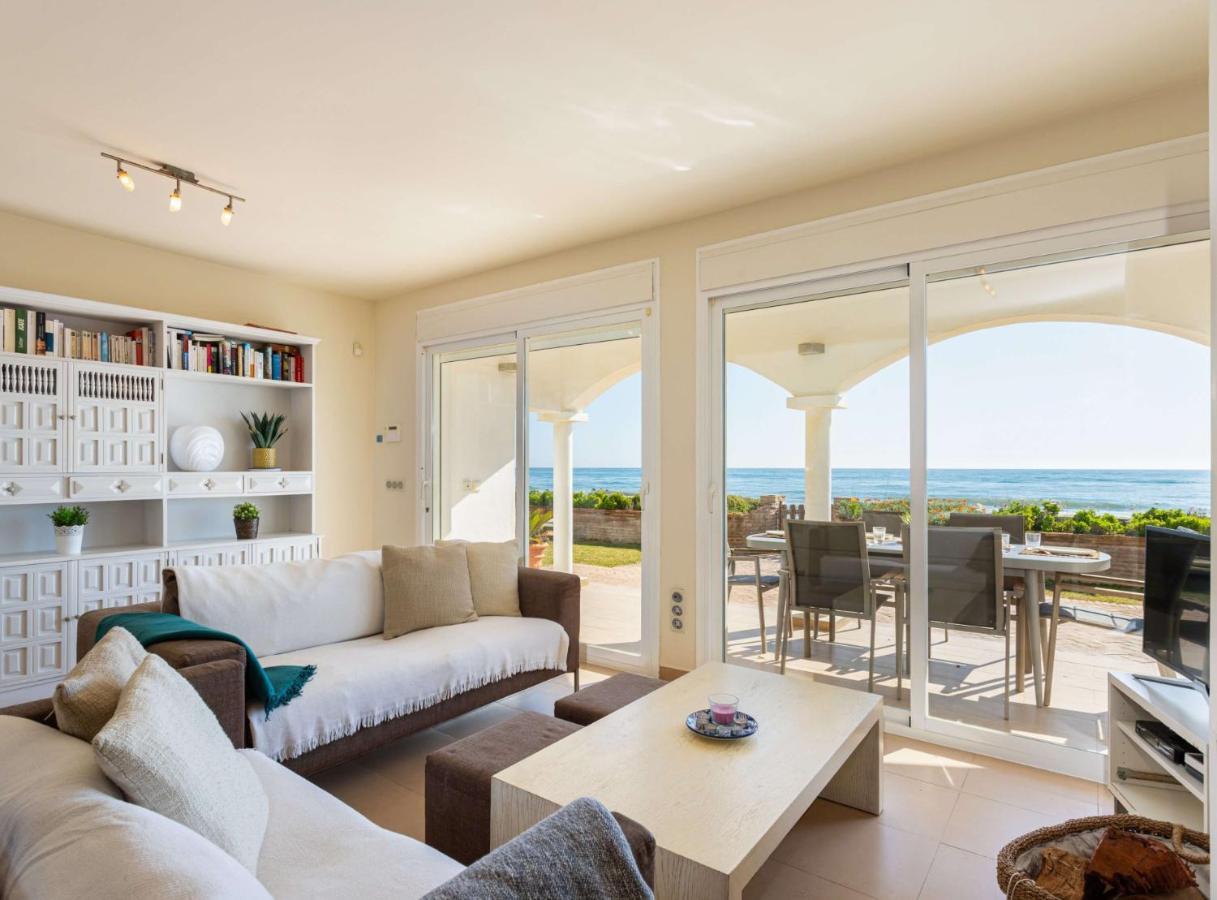 Charming Villa On The Seafront Marbella Luaran gambar